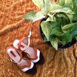 60s/70s inspired heels